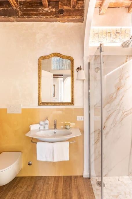 Frattina Elegance Suite Рим Екстериор снимка