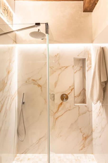 Frattina Elegance Suite Рим Екстериор снимка